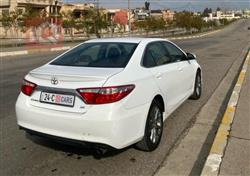 تۆیۆتا کامری